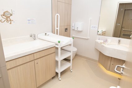 Image of CUHK Medical Centre Paediatric Ward4-bed RoomEnvironment 中大醫院 兒科病房四人房相片

