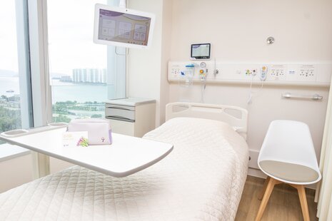 Image of CUHK Medical Centre Inpatient Ward 4-bed RoomEnvironment 中大醫院 病房四人房相片
