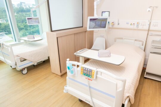 Image of CUHK Medical Centre Inpatient Ward Semi-Private Room (2-bed)Environment 中大醫院 病房半私家房 (二人房)相片
